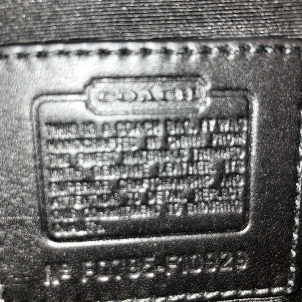 Coach SoHo Black & Gray Signature mini C’s w/silver hardware like new condition - Picture 9 of 12